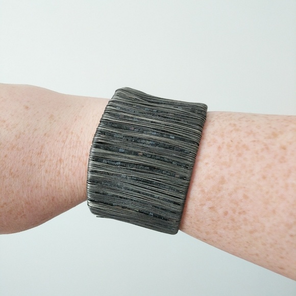 Wire Wrap Beaded Cuff Bracelet Gunmetal - Picture 1 of 3